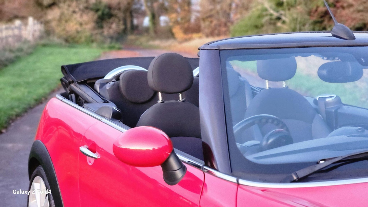 Used MINI Convertible 2013 for sale - 76809306: Photo 4