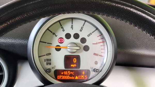 Used MINI Hatch 2010 for sale - 75708715: Photo 4