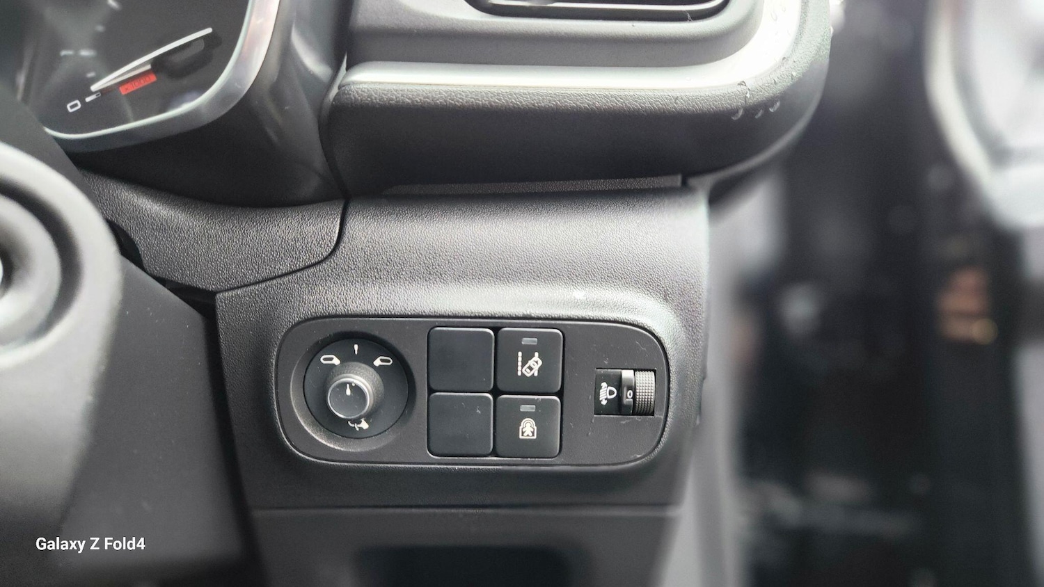 Used Citroen C3 2018 for sale - 76809303: Photo 21