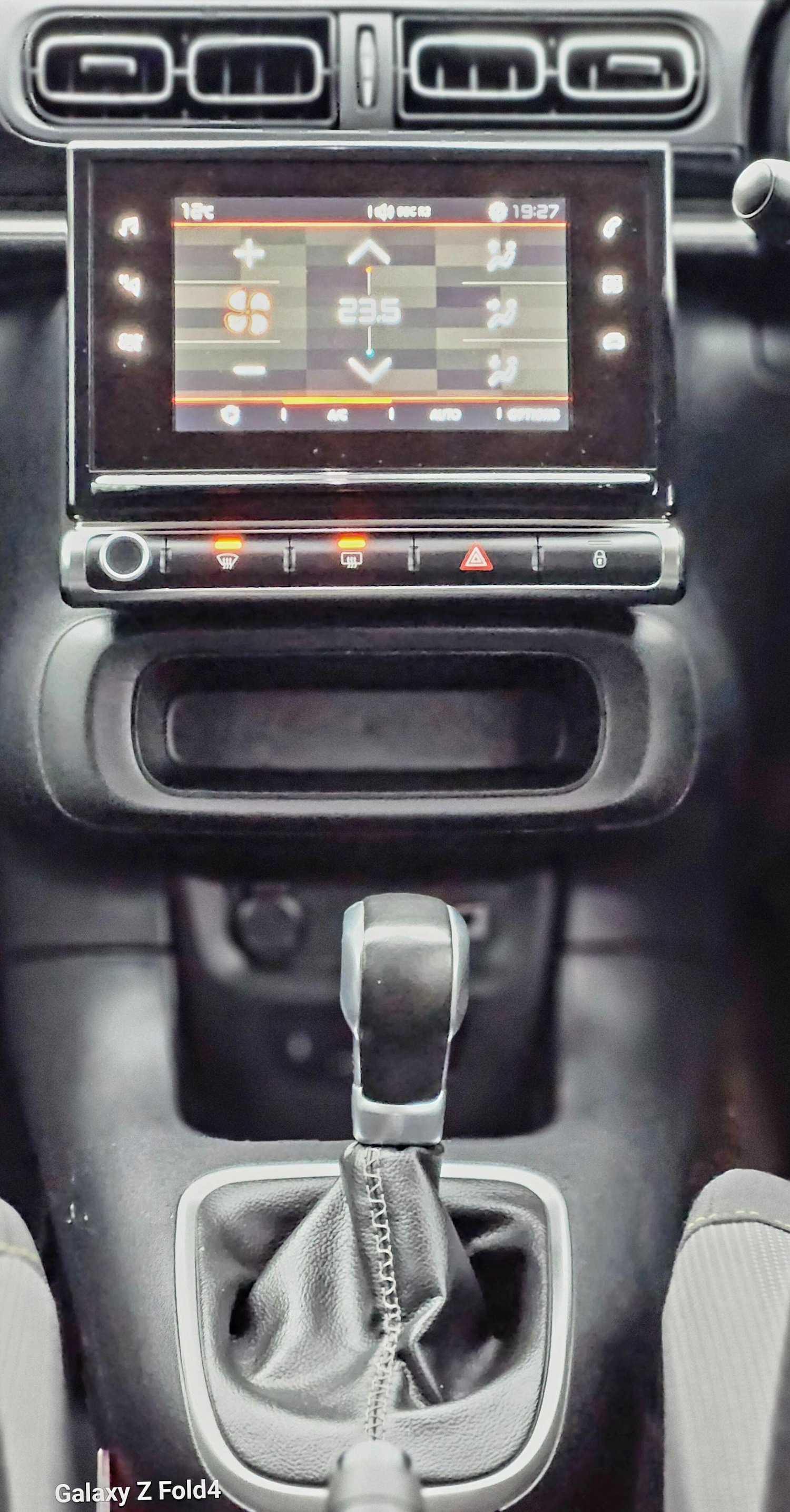 Used Citroen C3 2018 for sale - 76809303: Photo 29