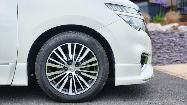 Used Nissan Elgrand 2022 for sale - 75377031: Photo 10