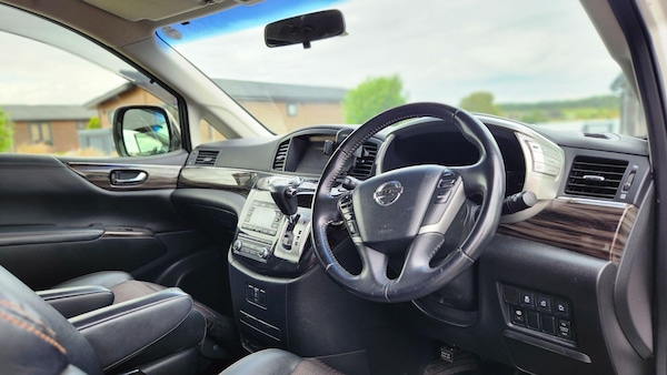 Used Nissan Elgrand 2022 for sale - 75377031: Photo 11