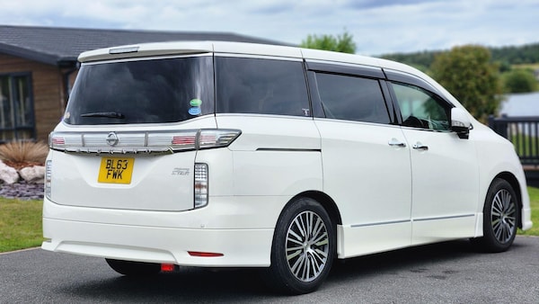 Used Nissan Elgrand 2022 for sale - 75377031: Photo 4