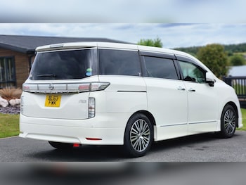 Used Nissan Elgrand 2022 for sale - 75377031: Photo