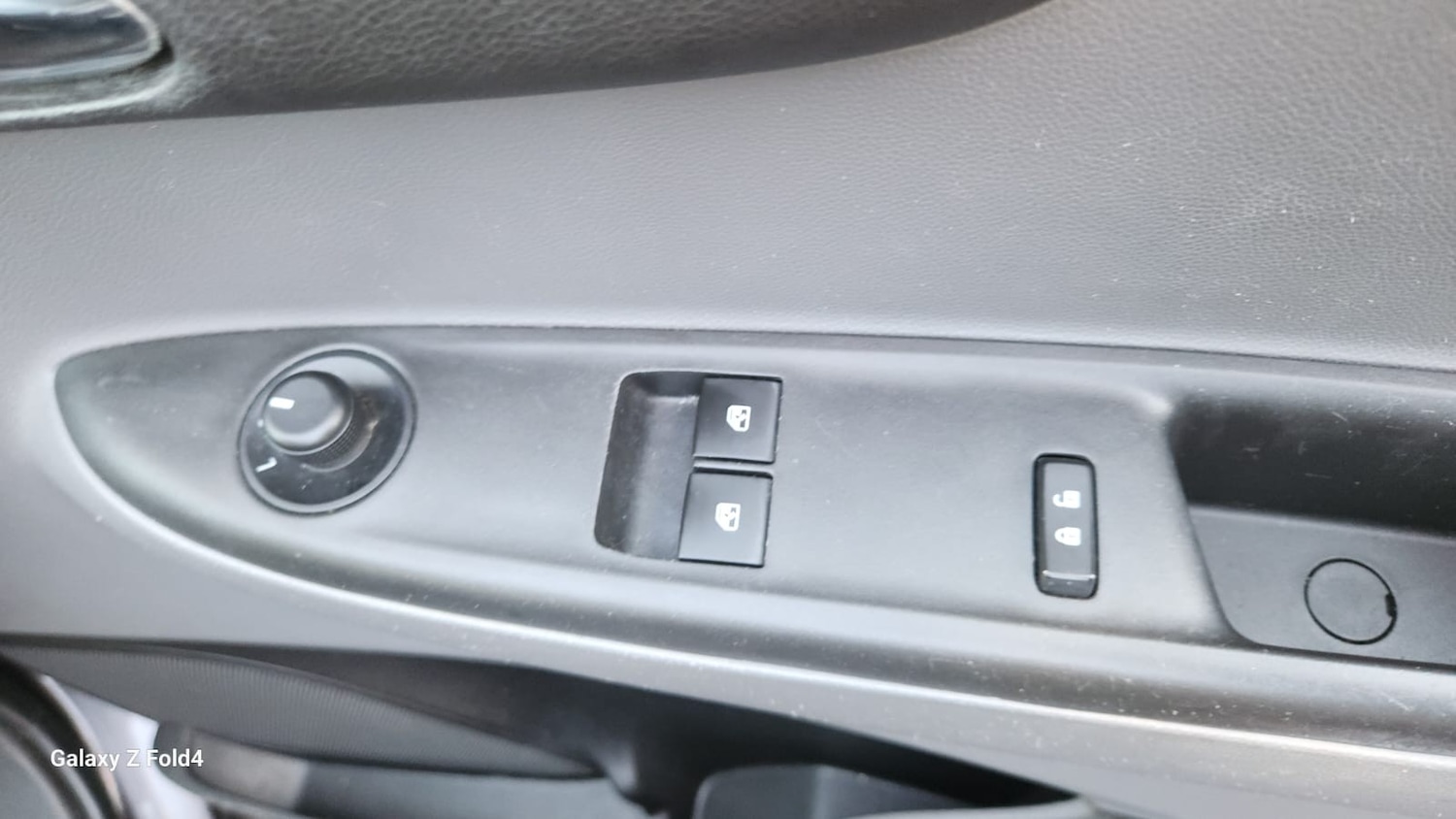 Used Vauxhall Viva 2015 for sale - 76883988: Photo 16