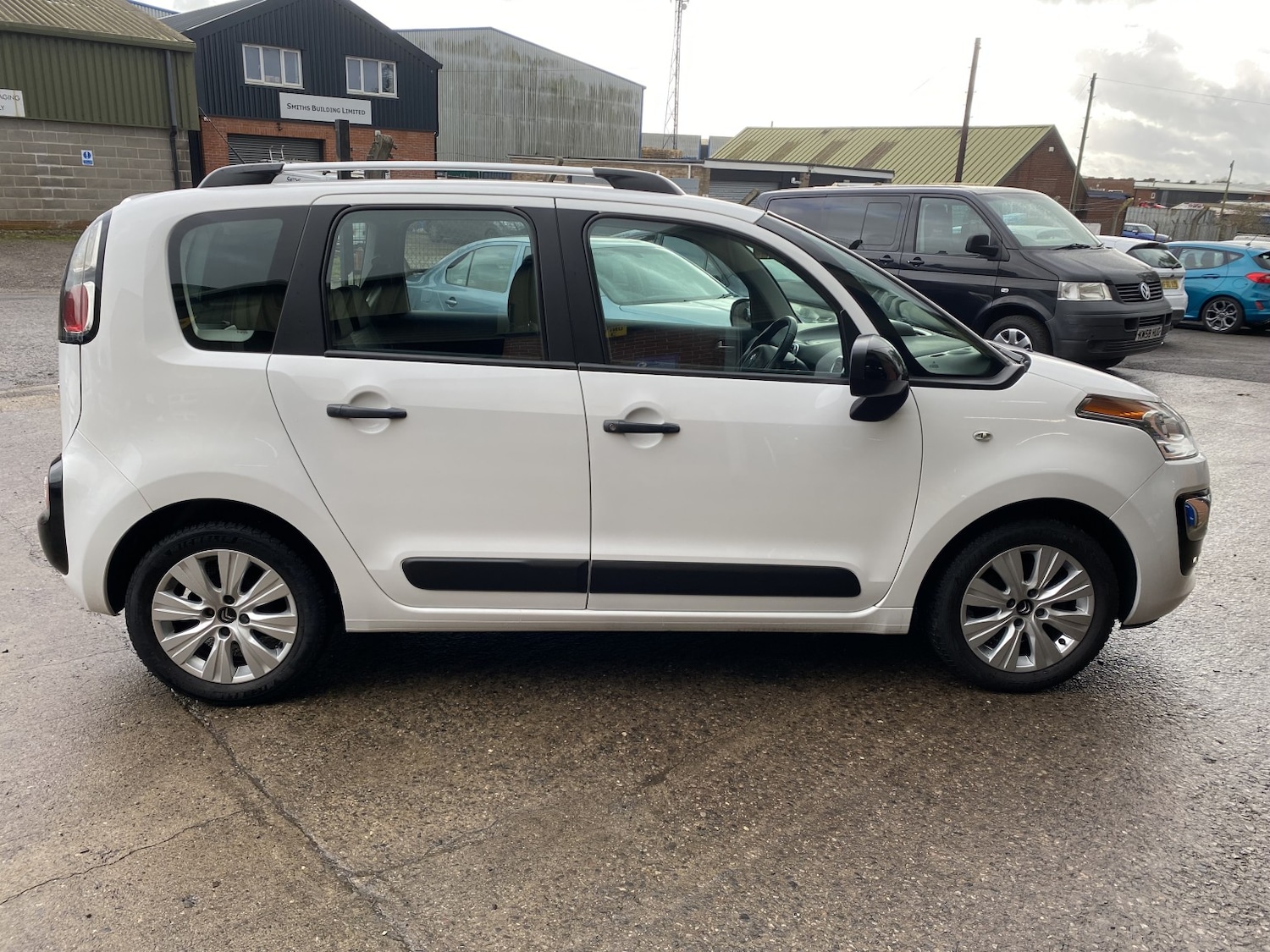 Used Citroen C3 Picasso 2016 for sale - 77622521: Photo 12