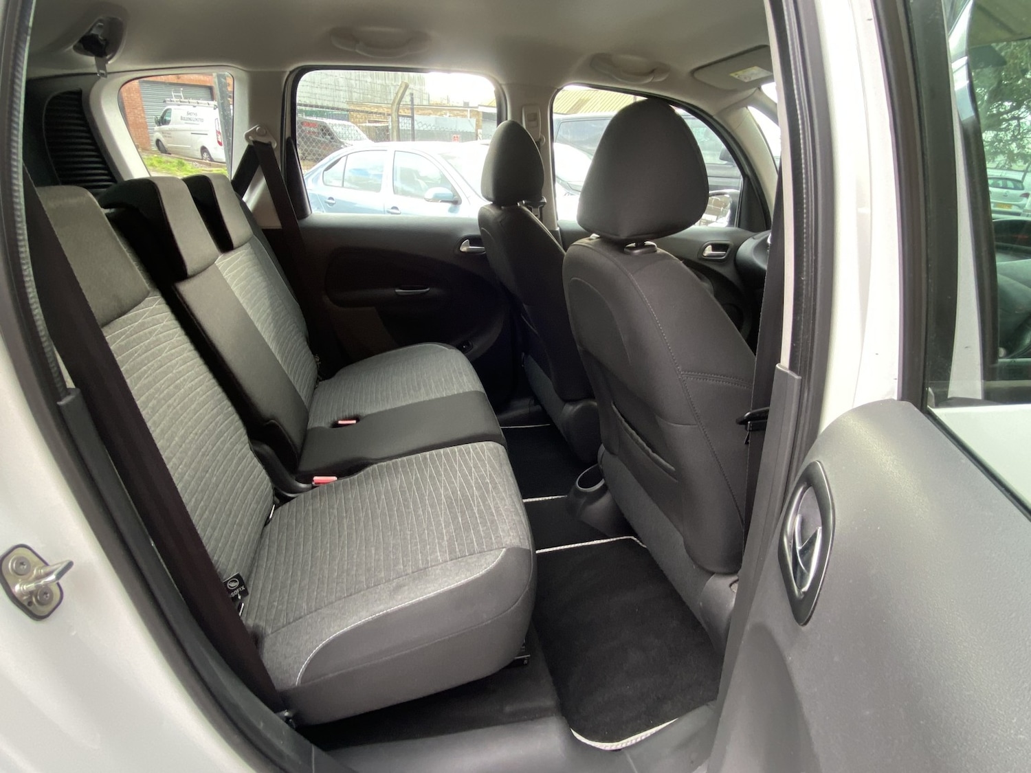 Used Citroen C3 Picasso 2016 for sale - 77622521: Photo 17