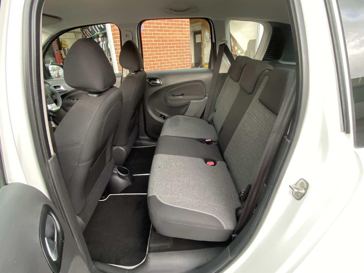 Used Citroen C3 Picasso 2016 for sale - 77622521: Photo 20