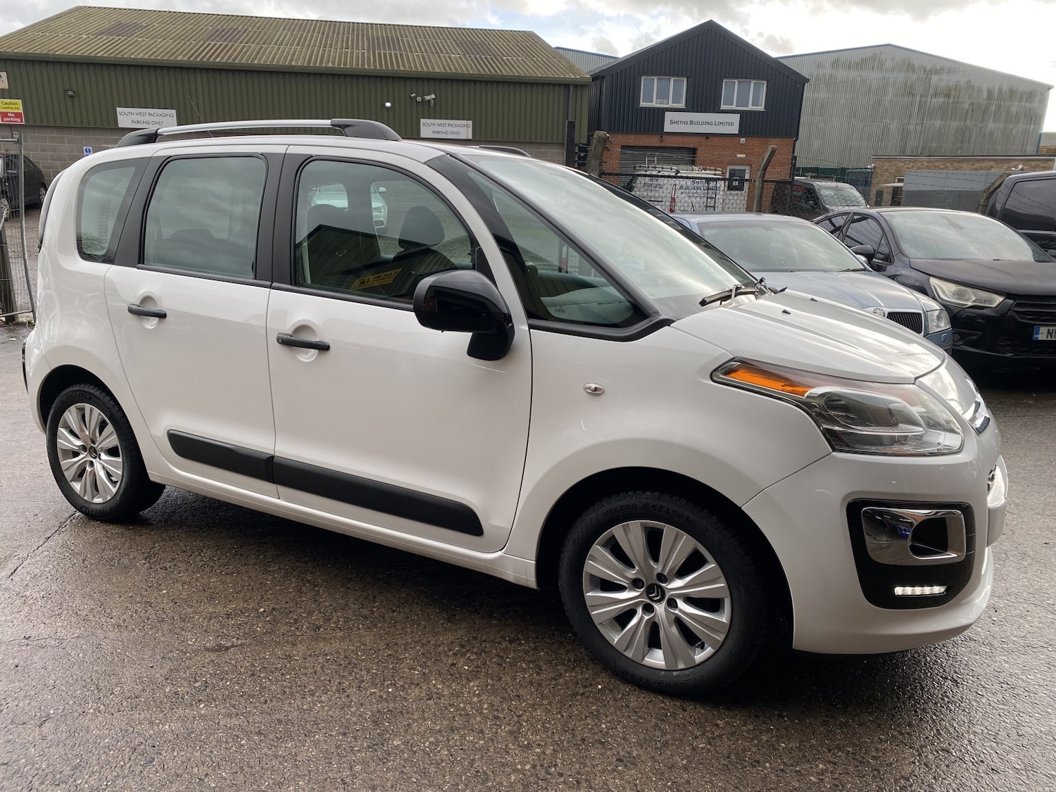 Used Citroen C3 Picasso 2016 for sale - 77622521: Photo 24