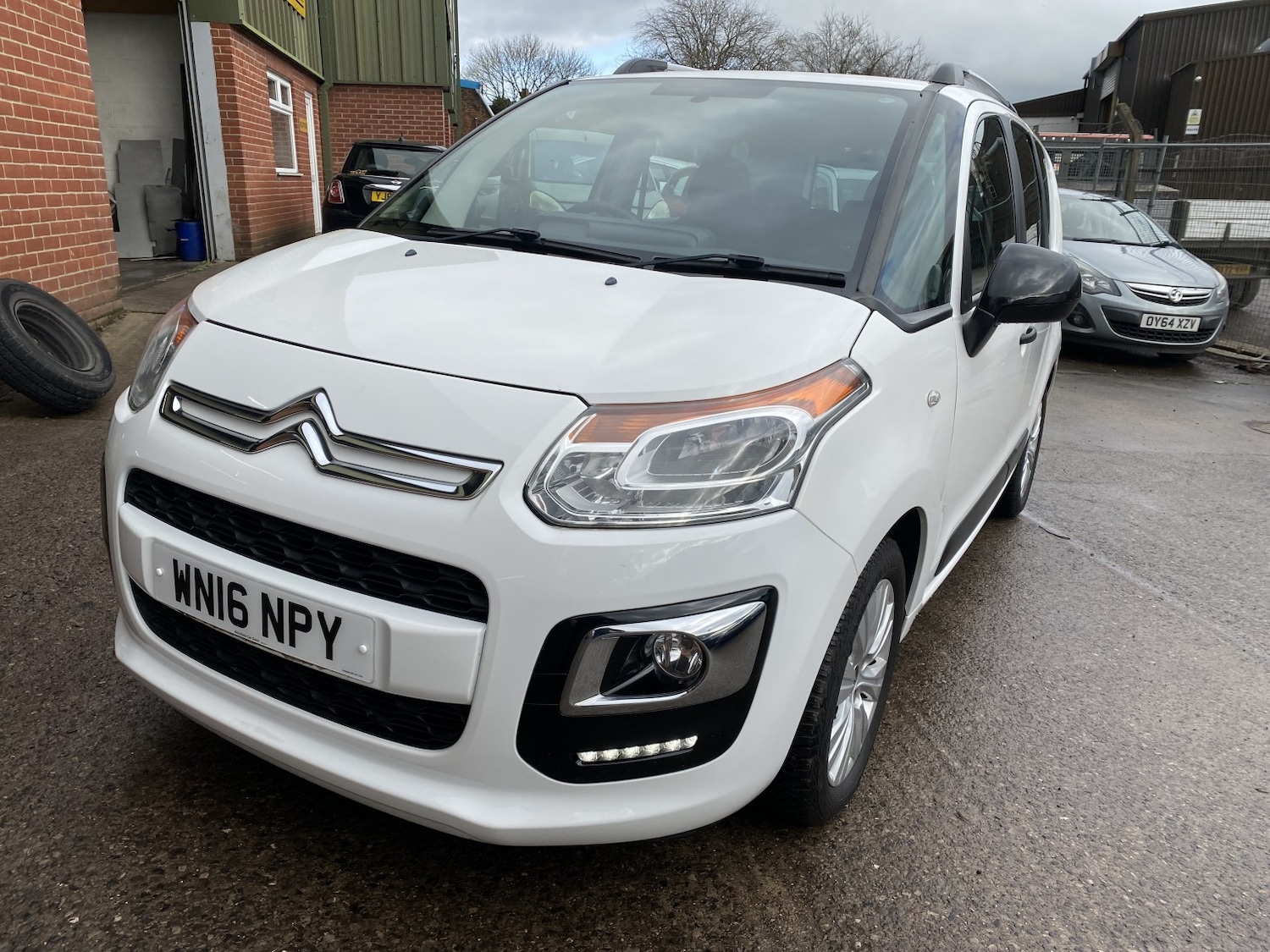 Used Citroen C3 Picasso 2016 for sale - 77622521: Photo 4