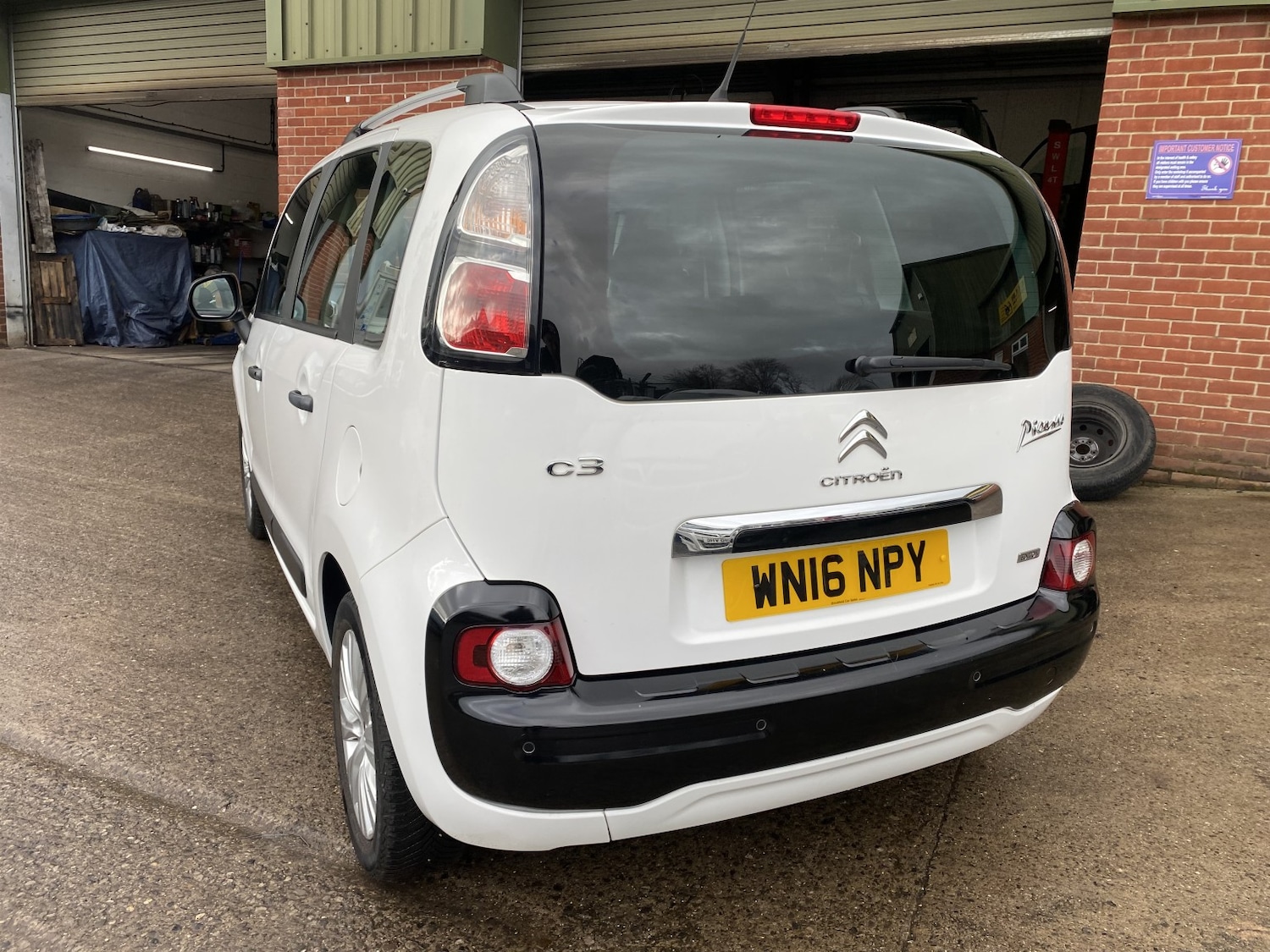 Used Citroen C3 Picasso 2016 for sale - 77622521: Photo 8