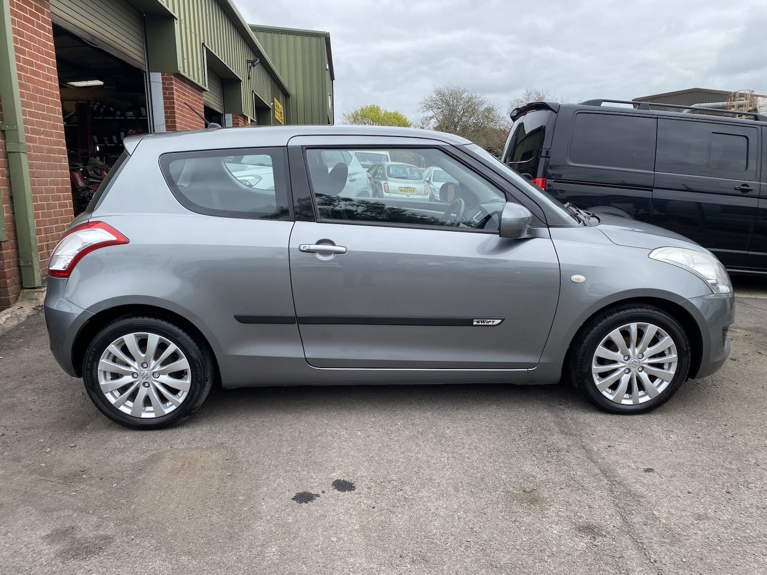 Used Suzuki Swift 2010 for sale - 78098200: Photo 12