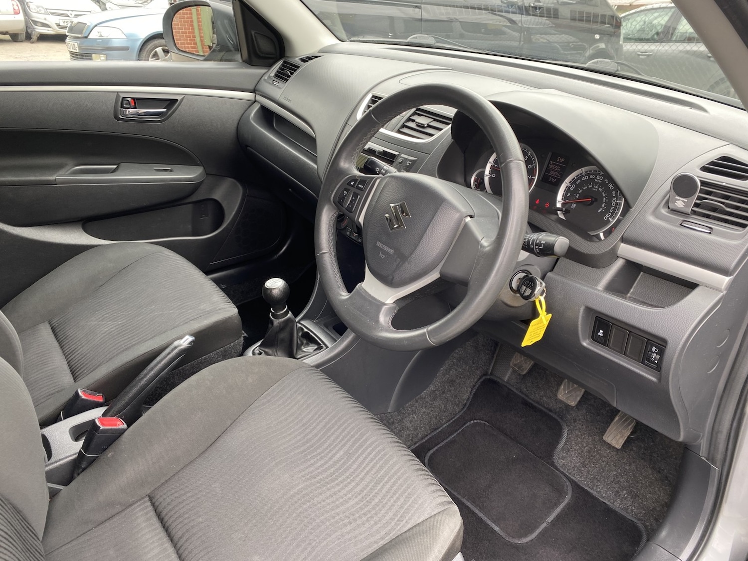 Used Suzuki Swift 2010 for sale - 78098200: Photo 15