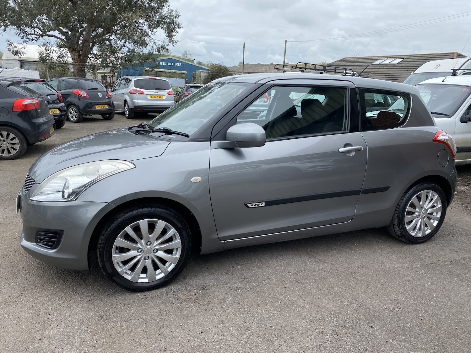 Used Suzuki Swift 2010 for sale - 78098200: Photo 5