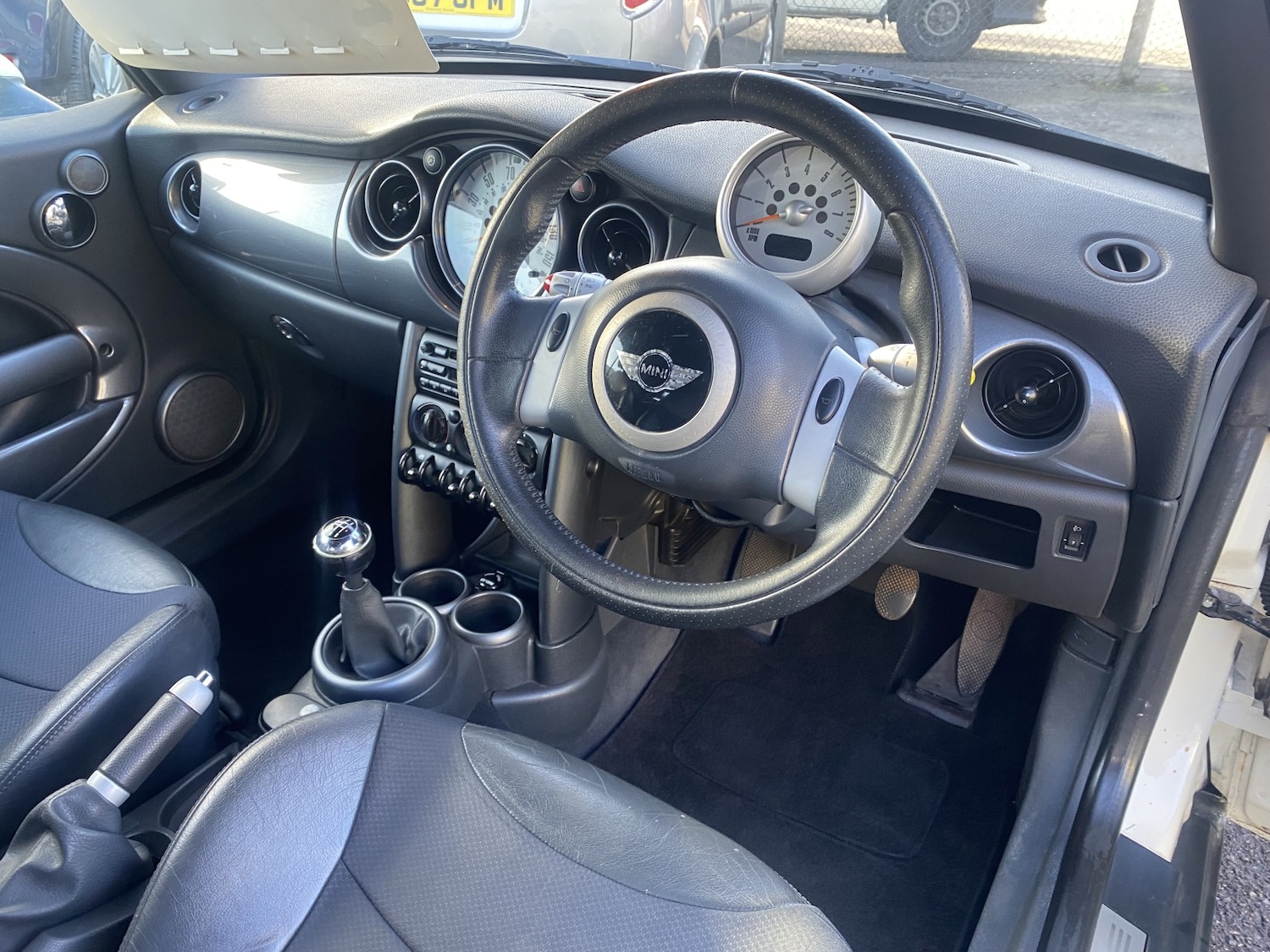 Used MINI Convertible 2007 for sale - 76397119: Photo 15