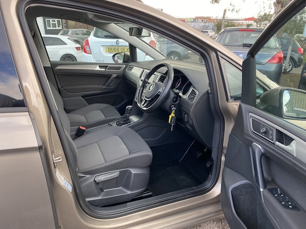 Used Volkswagen Golf SV 2015 for sale - 76305589: Photo 13