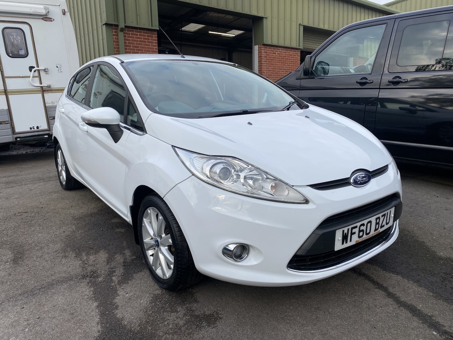 Used Ford Fiesta 2010 for sale - 77735822: Photo 2