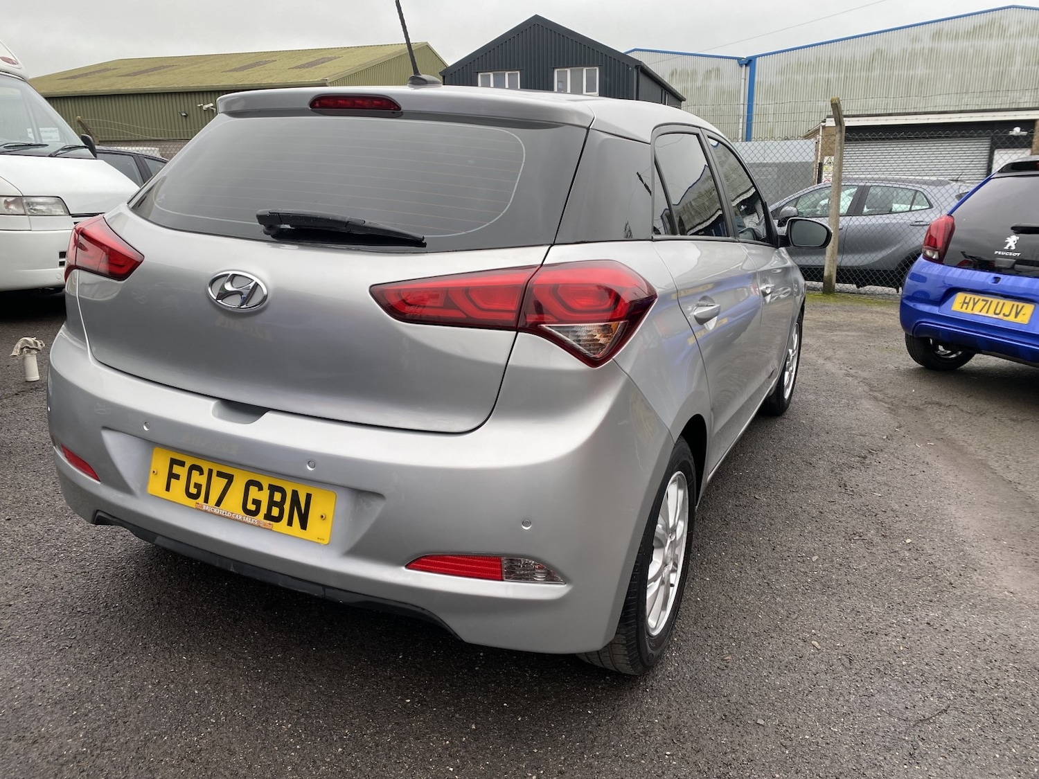 Used Hyundai i20 2017 for sale - 76725617: Photo 11