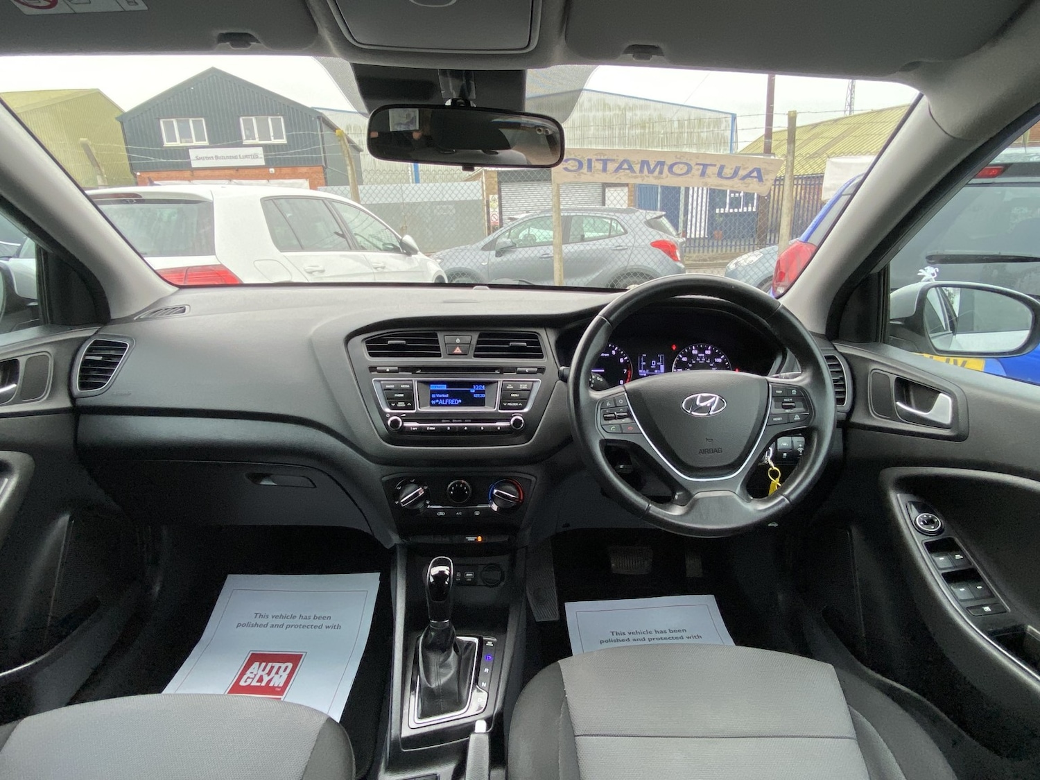 Used Hyundai i20 2017 for sale - 76725617: Photo 17