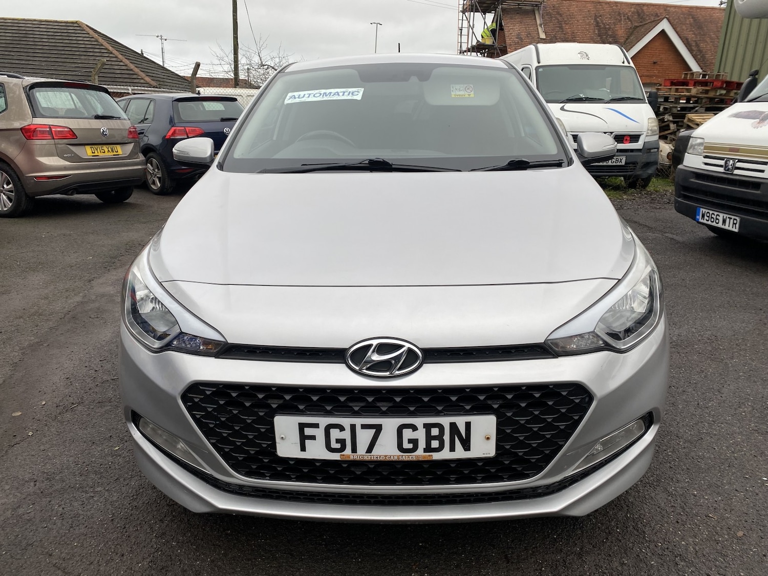 Used Hyundai i20 2017 for sale - 76725617: Photo 4