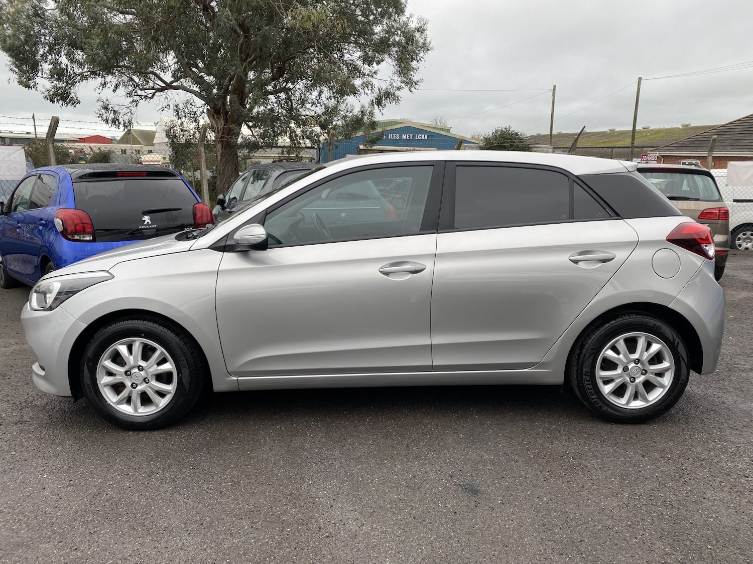 Used Hyundai i20 2017 for sale - 76725617: Photo 7