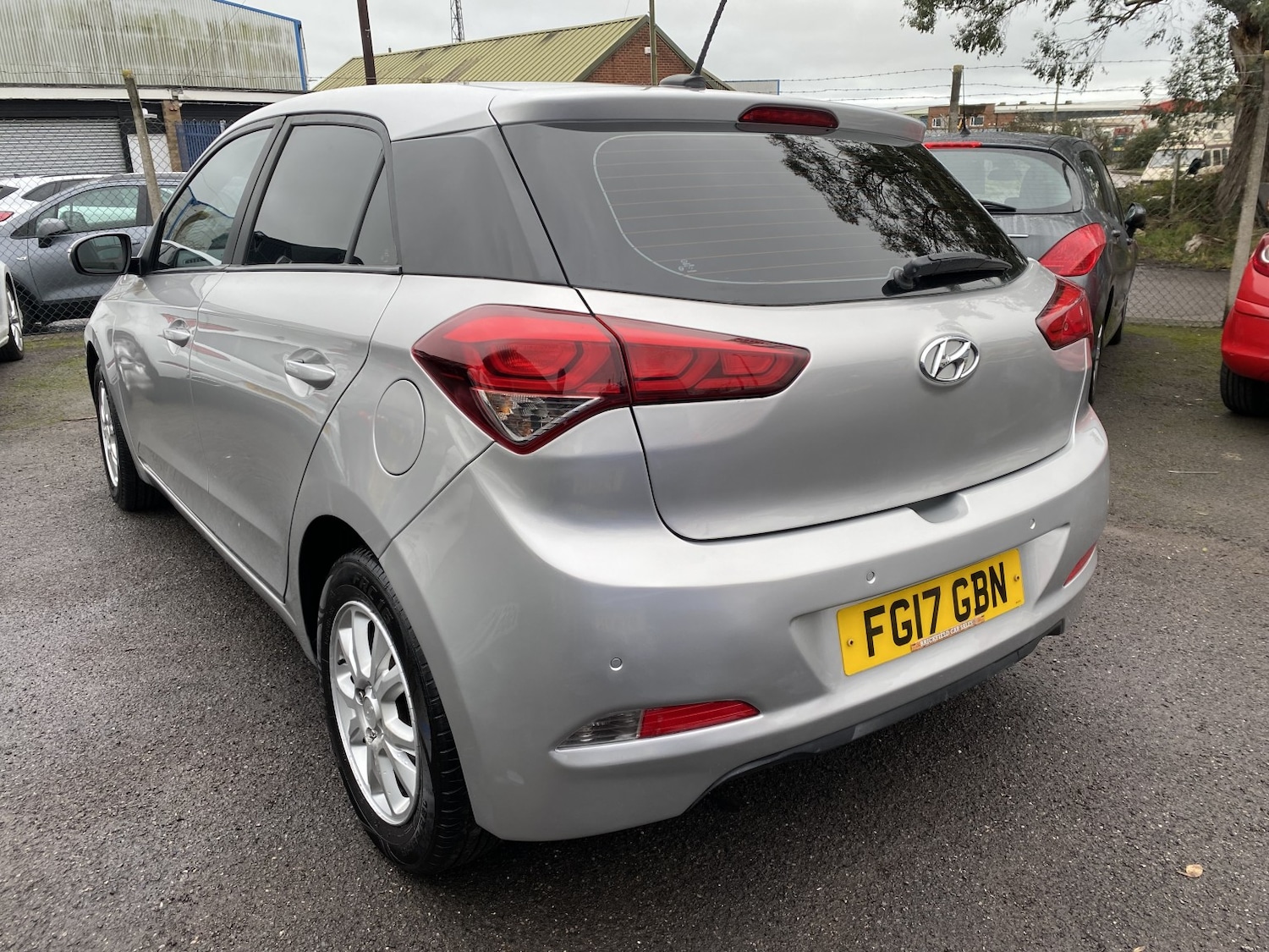 Used Hyundai i20 2017 for sale - 76725617: Photo 9