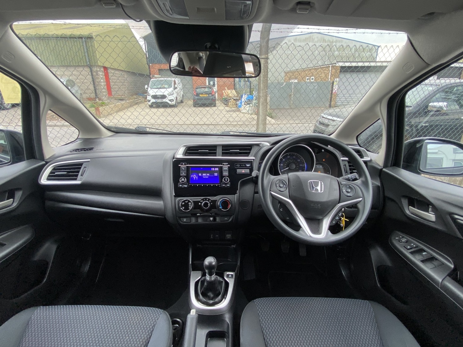 Used Honda Jazz 2018 for sale - 76149307: Photo 16