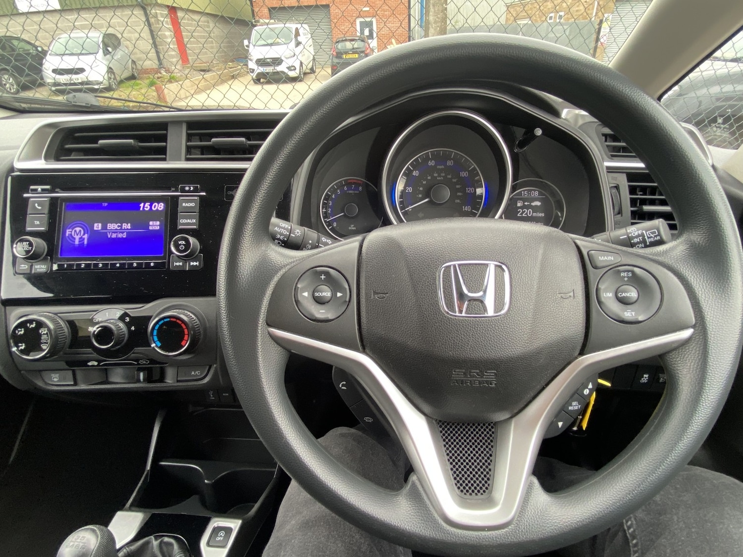 Used Honda Jazz 2018 for sale - 76149307: Photo 17