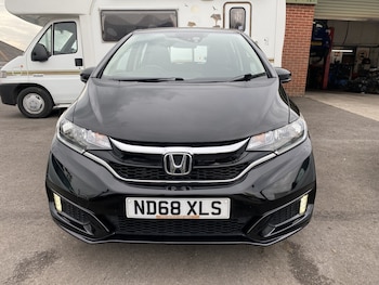 Used Honda Jazz 2018 for sale - 76149307: Photo 3