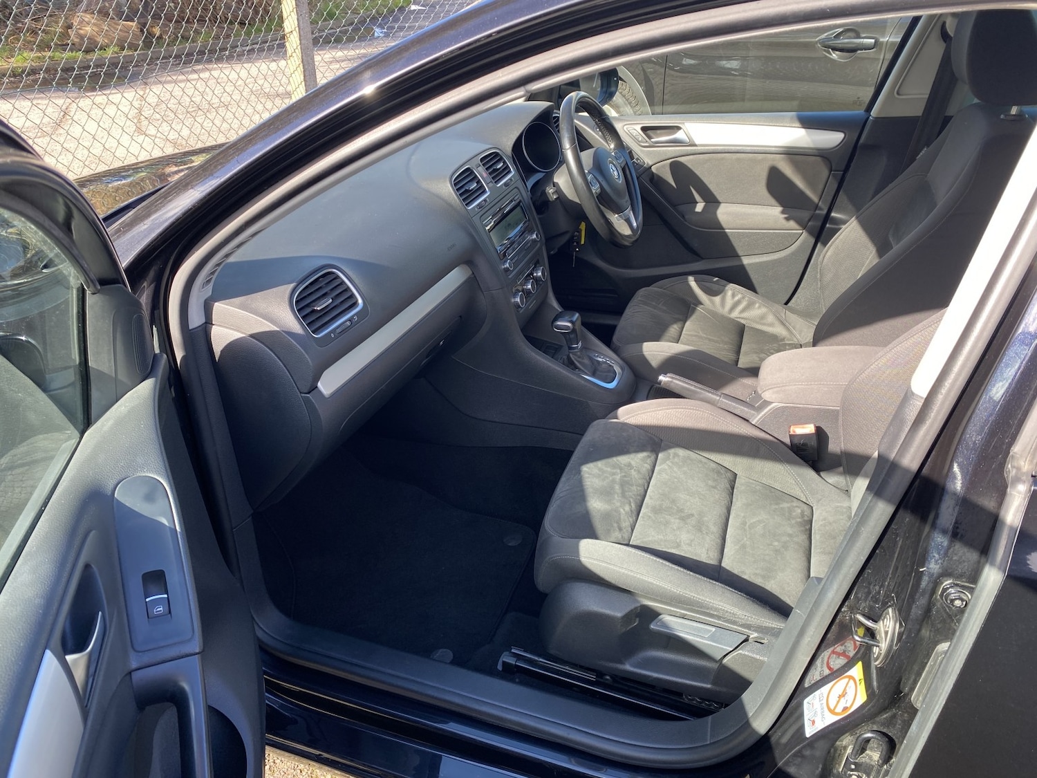 Used Volkswagen Golf 2010 for sale - 77707243: Photo 19