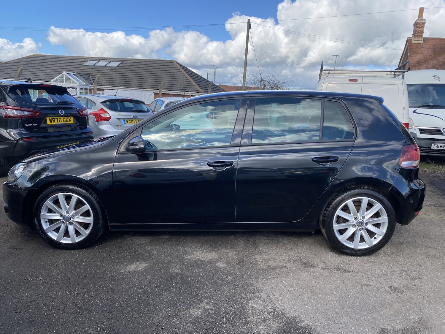 Used Volkswagen Golf 2010 for sale - 77707243: Photo 6