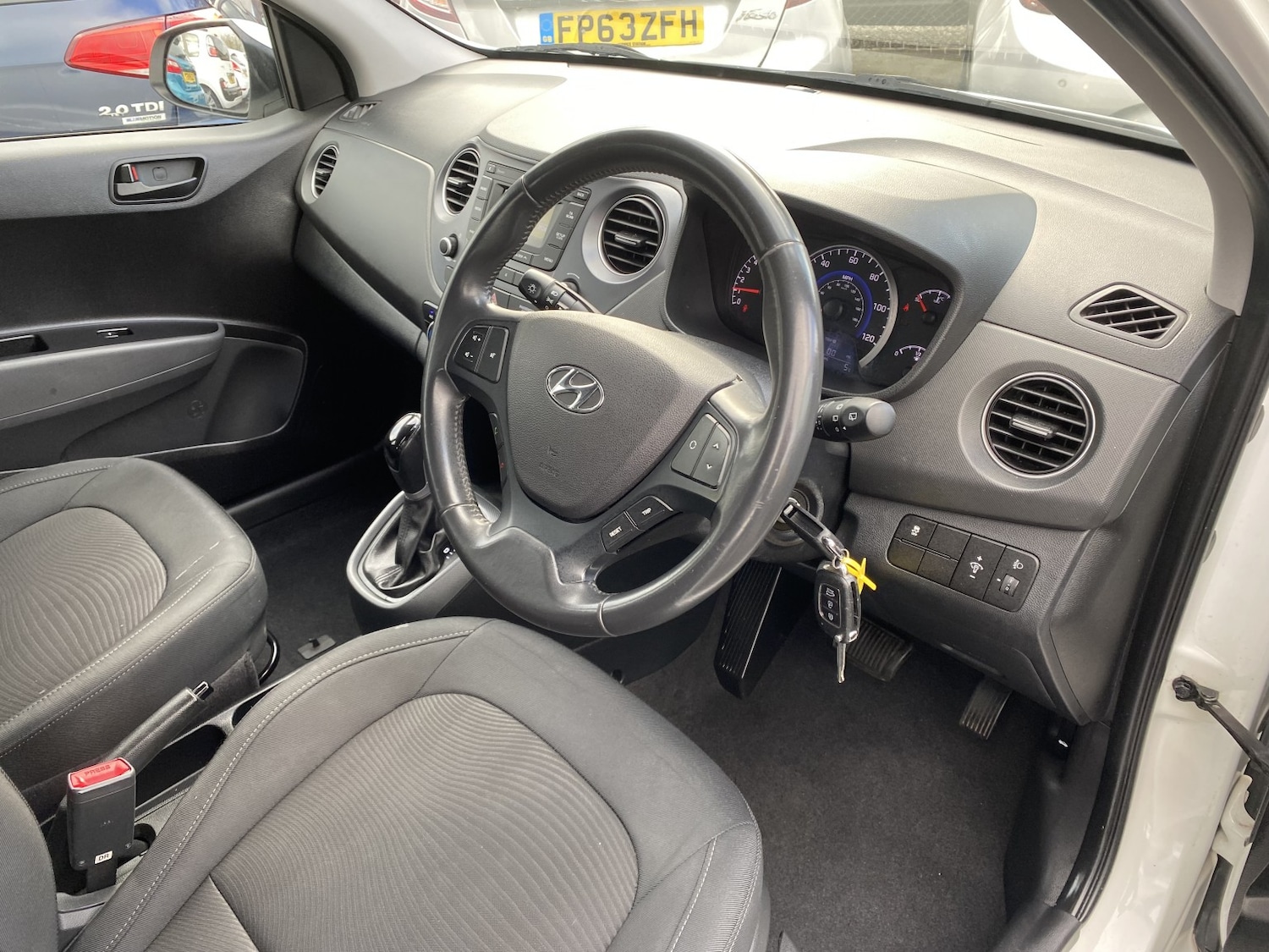 Used Hyundai i10 2018 for sale - 77609972: Photo 15