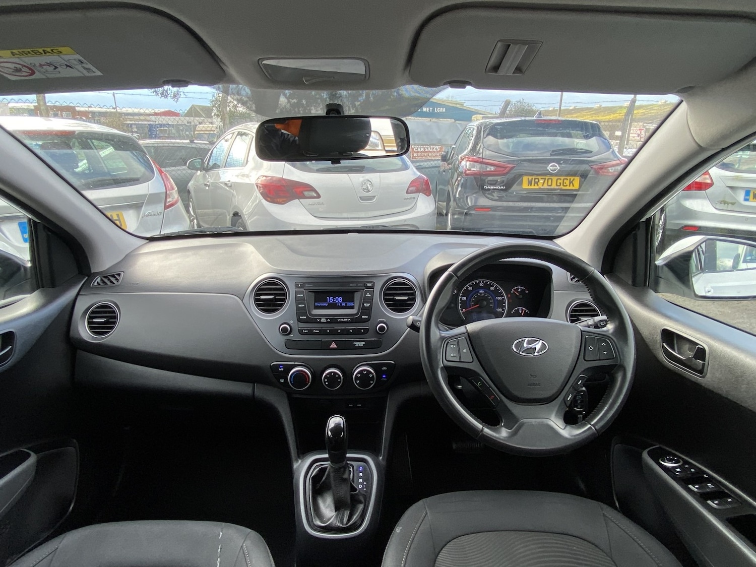 Used Hyundai i10 2018 for sale - 77609972: Photo 16