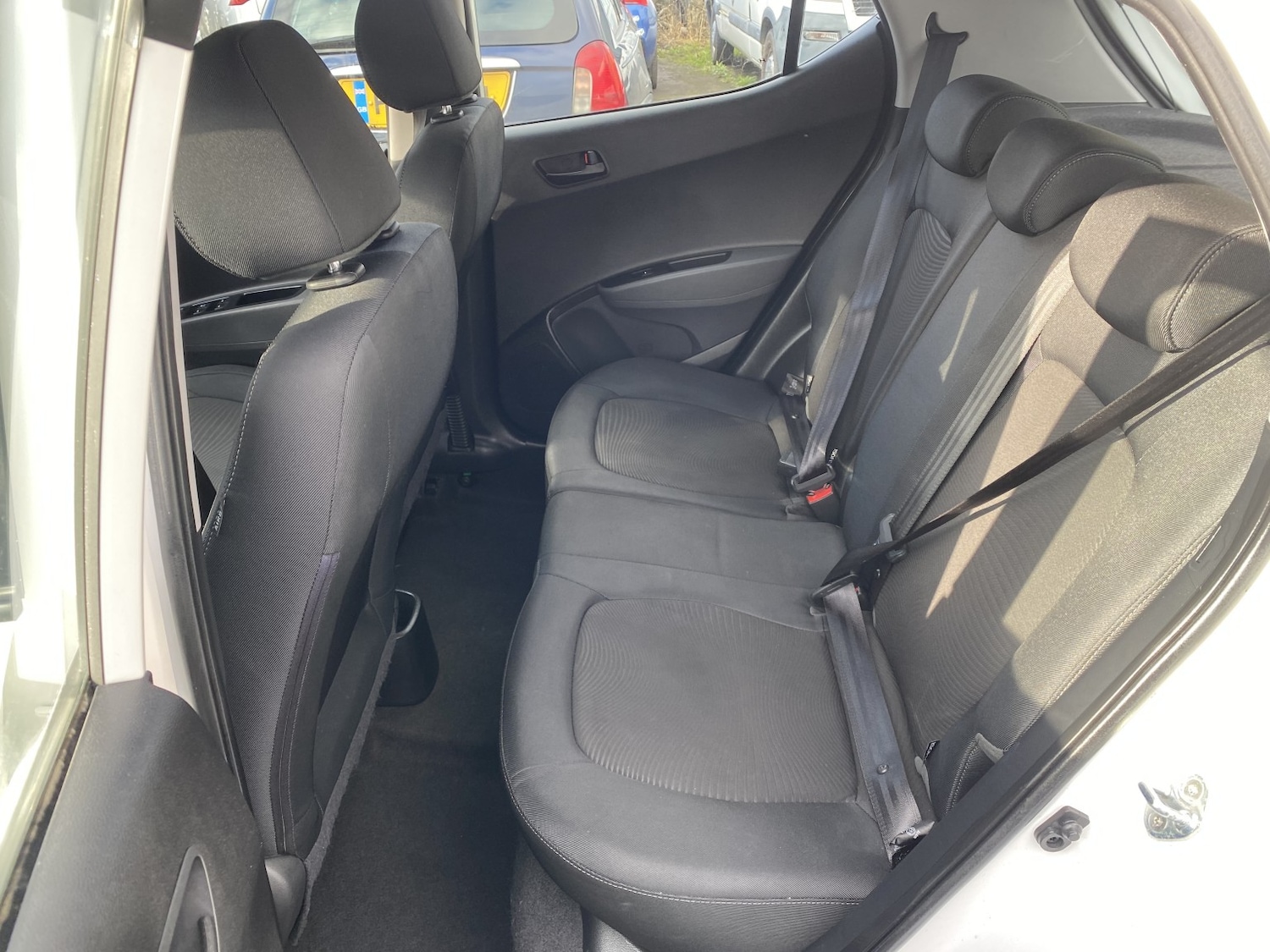 Used Hyundai i10 2018 for sale - 77609972: Photo 20