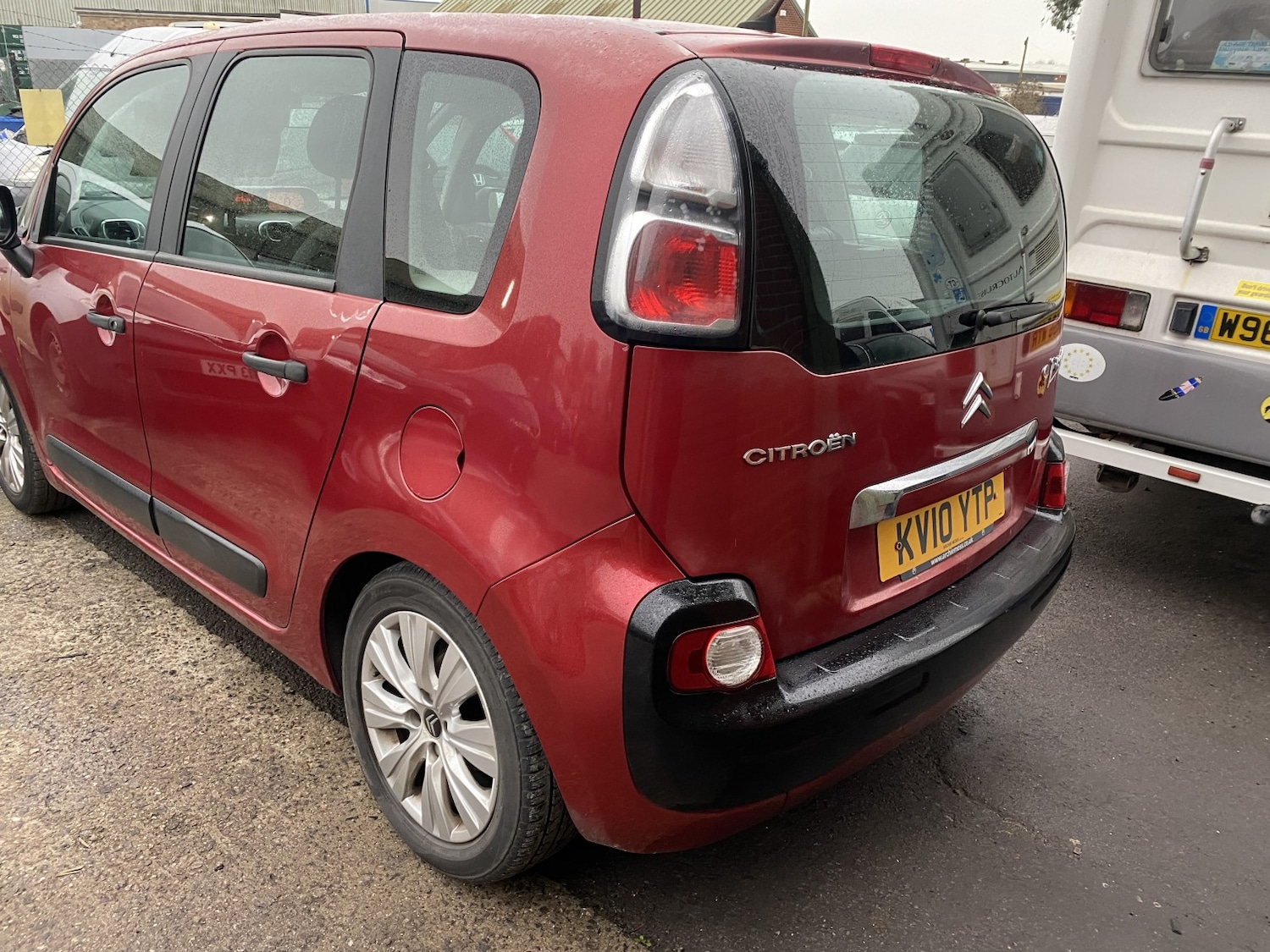 Used Citroen C3 Picasso 2010 for sale - 77201236: Photo 6