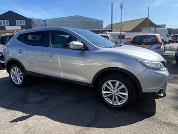 Used Nissan Qashqai 2015 for sale - 78659886: Photo