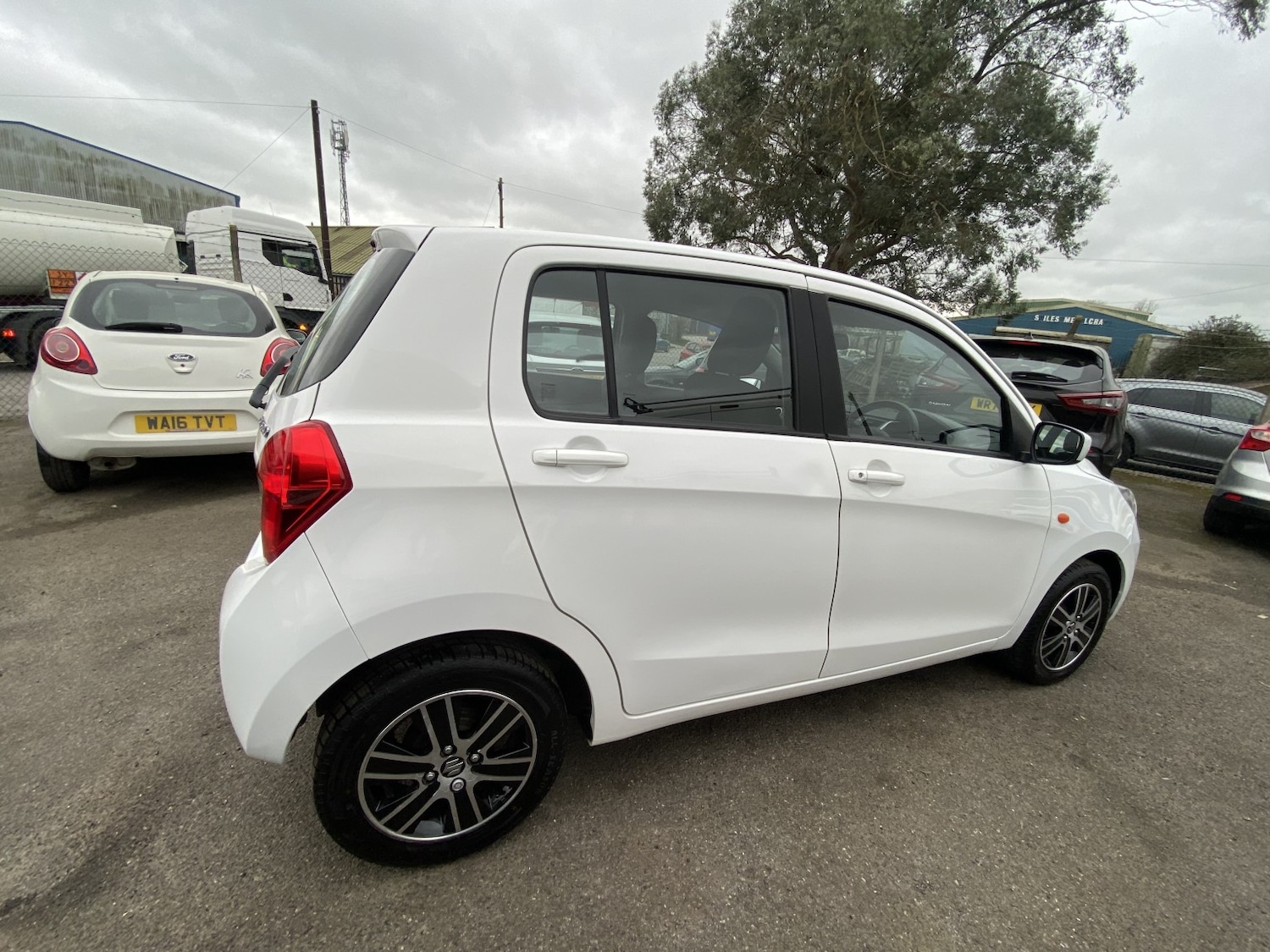 Used Suzuki Celerio 2017 for sale - 77681829: Photo 12