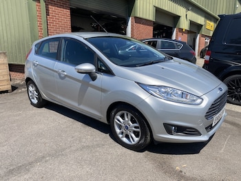 Used Ford Fiesta 2015 for sale - 79104982: Photo