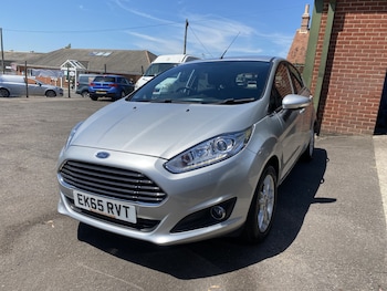 Used Ford Fiesta 2015 for sale - 79104982: Photo