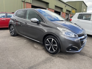 2018 - 1.2 PureTech Allure Premium 5-Door