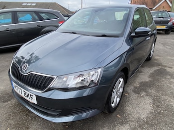 Used Skoda Fabia 2017 for sale - 79575503: Photo