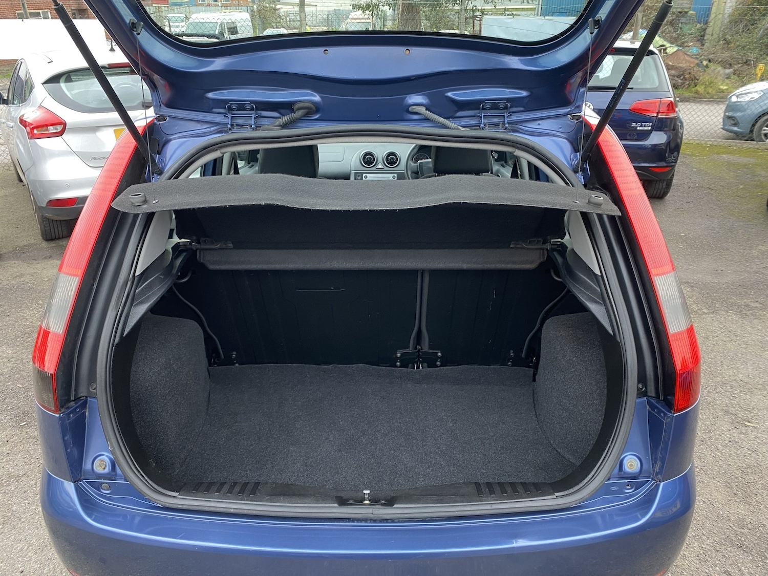 Used Ford Fiesta 2005 for sale - 76951054: Photo 19