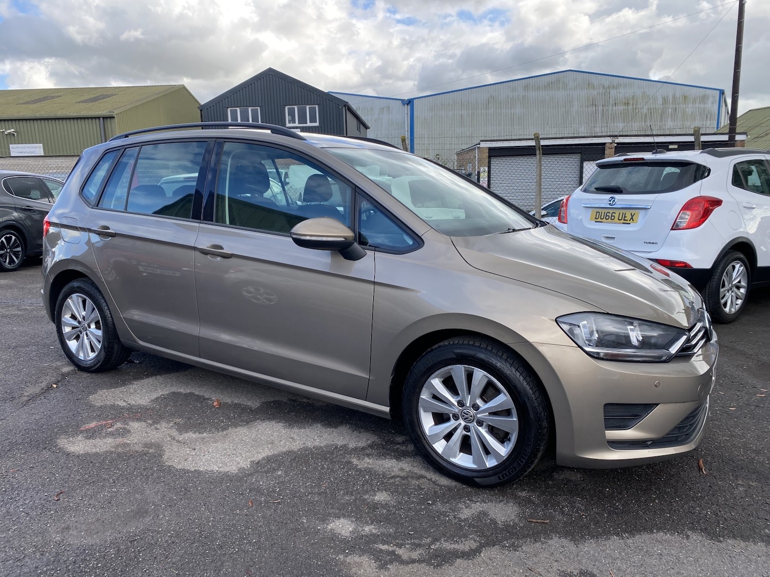 Used Volkswagen Golf SV 2015 for sale - 76643435: Photo 28