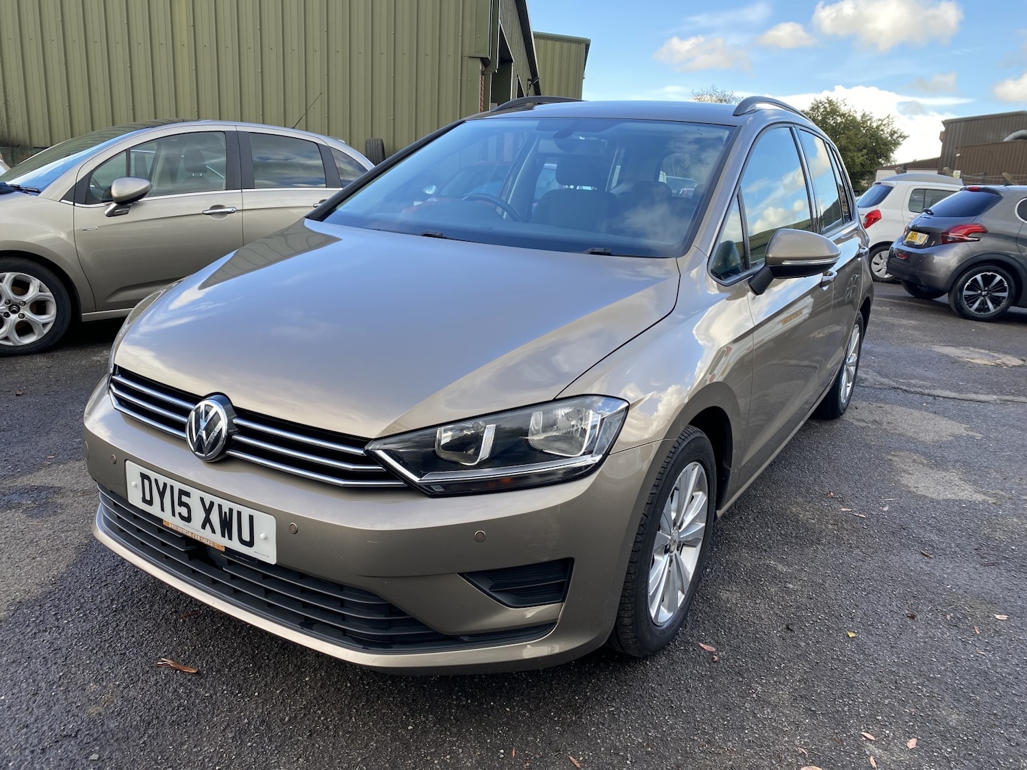 Used Volkswagen Golf SV 2015 for sale - 76643435: Photo 4