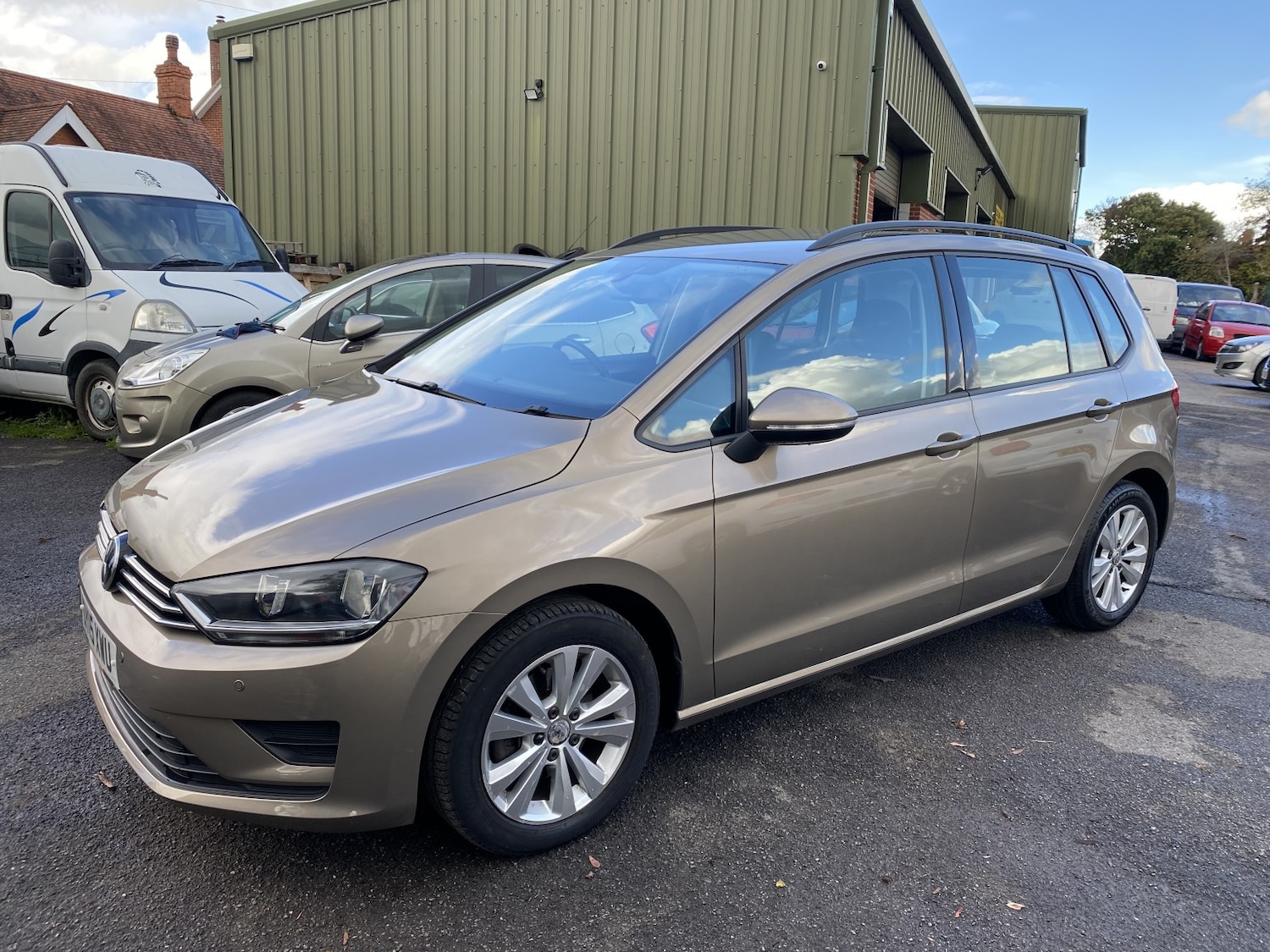 Used Volkswagen Golf SV 2015 for sale - 76643435: Photo 5