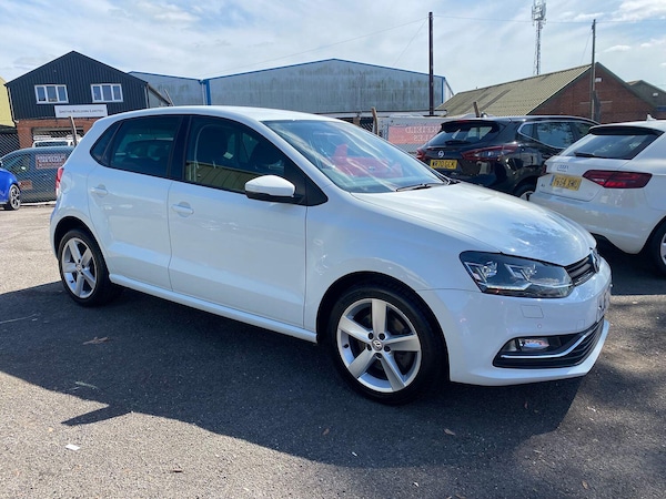 Used Volkswagen Polo 2017 for sale - 75529775: Photo 1