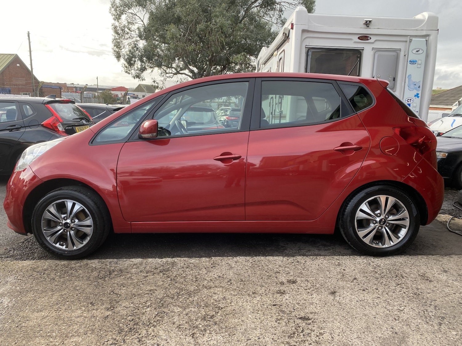 Used Kia Venga 2016 for sale - 76560015: Photo 6