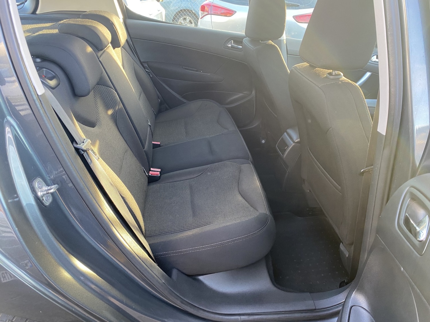 Used Peugeot 308 2013 for sale - 76656239: Photo 17