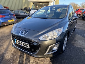 Used Peugeot 308 2013 for sale - 76656239: Photo