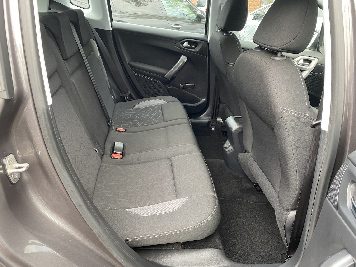 Used Peugeot 2008 2016 for sale - 76497442: Photo 17